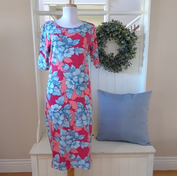 LuLaRoe Dresses & Skirts - *SALE*LuLaroe Blue & Coral Pink Floral Julia Dress
